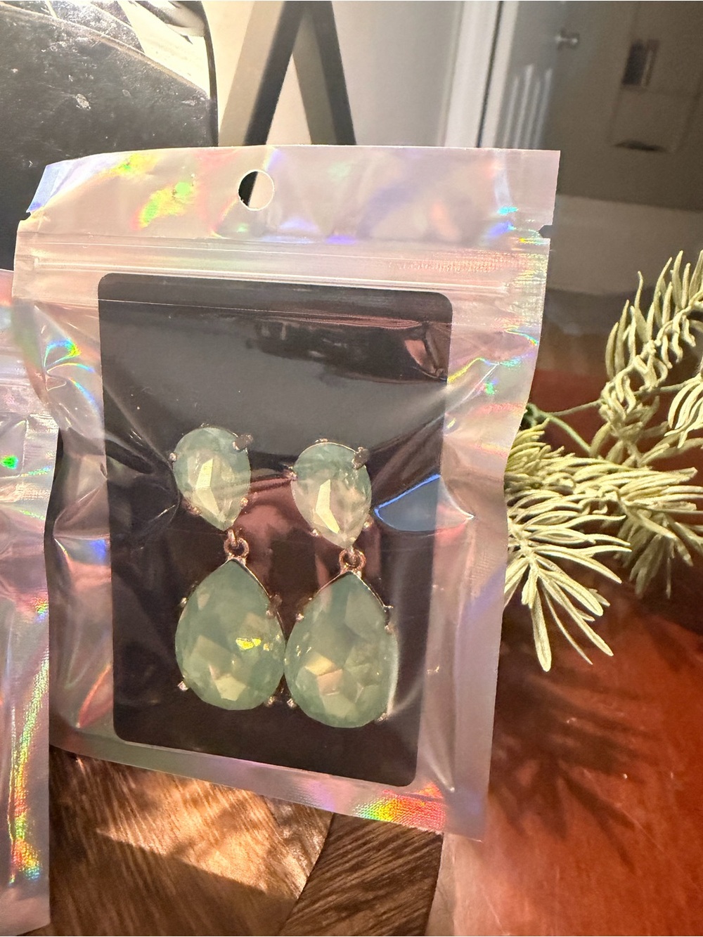 SHEIN Mint Green Teardrop Dangle Earrings